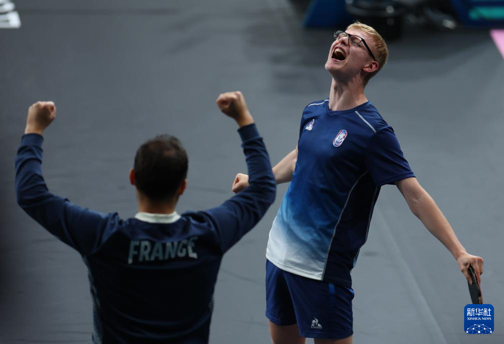 但随着莫德 但随着莫德