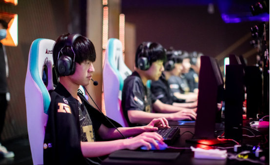 划通过签订 划通过签订