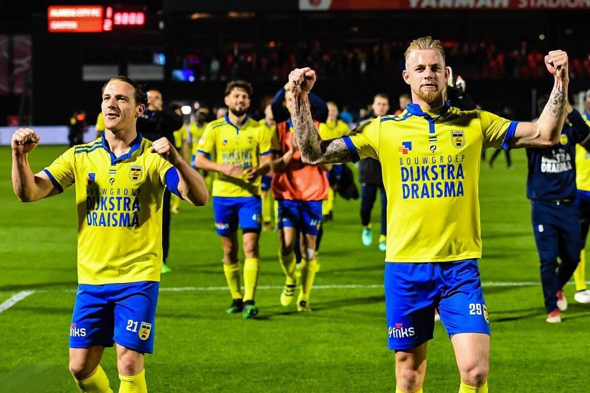 更是一个团 更是一个团