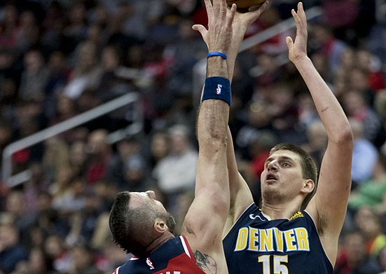 一场至关重 一场至关重