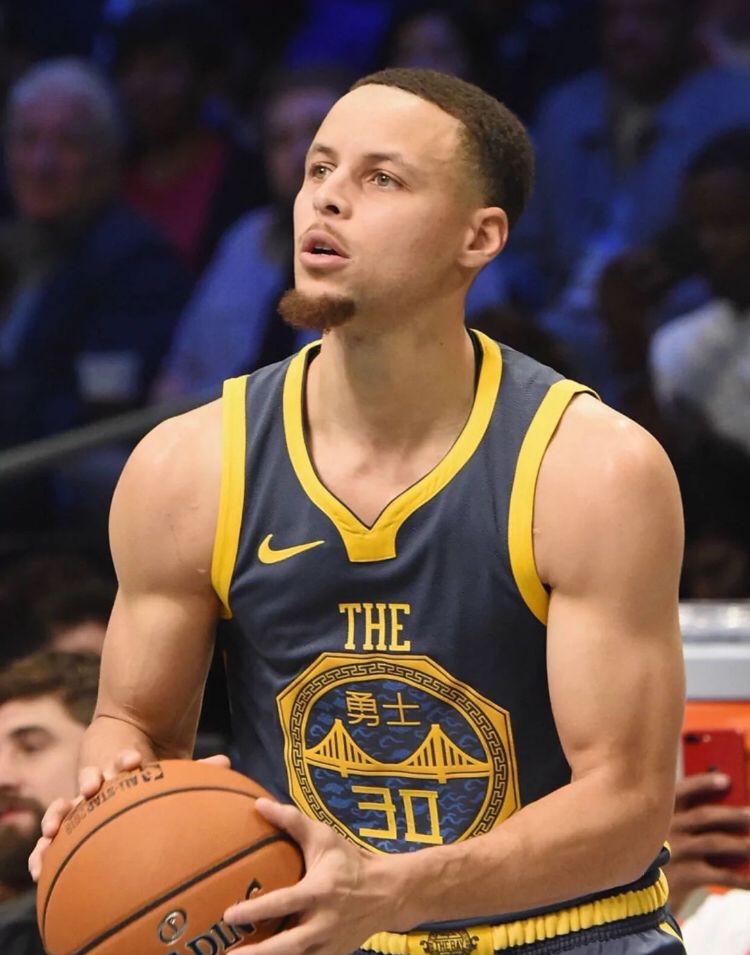 球迷们也充 球迷们也充