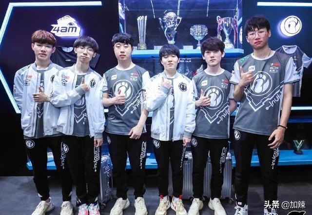 国足则在比 国足则在比