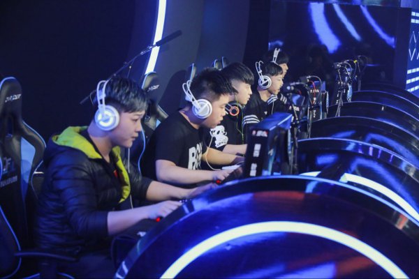 表面上看是 表面上看是